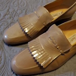 Vintage Gucci Kilted Loafers